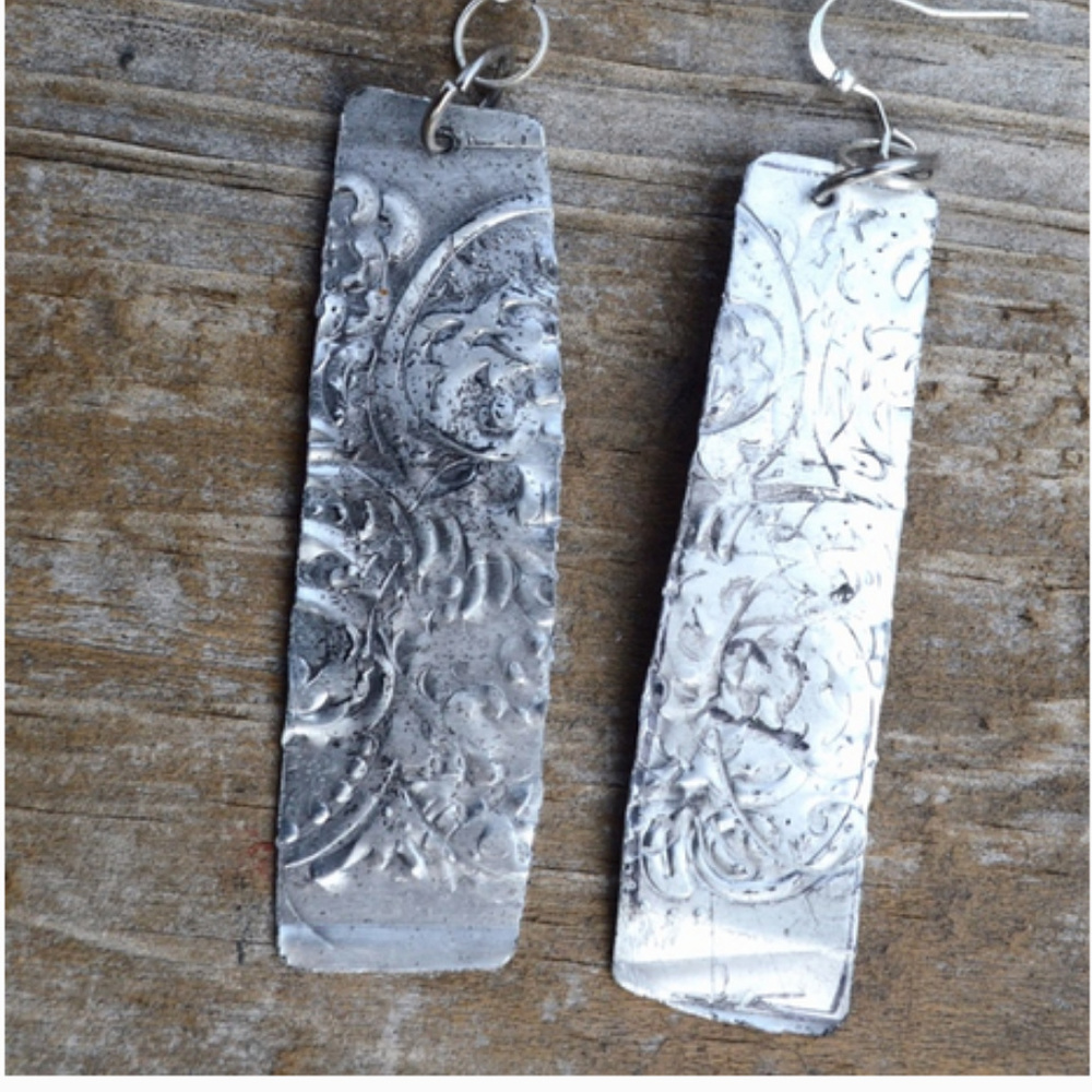 Rustic Embossed Silver Distressed Earrings Artisan - Picture 2 of 3